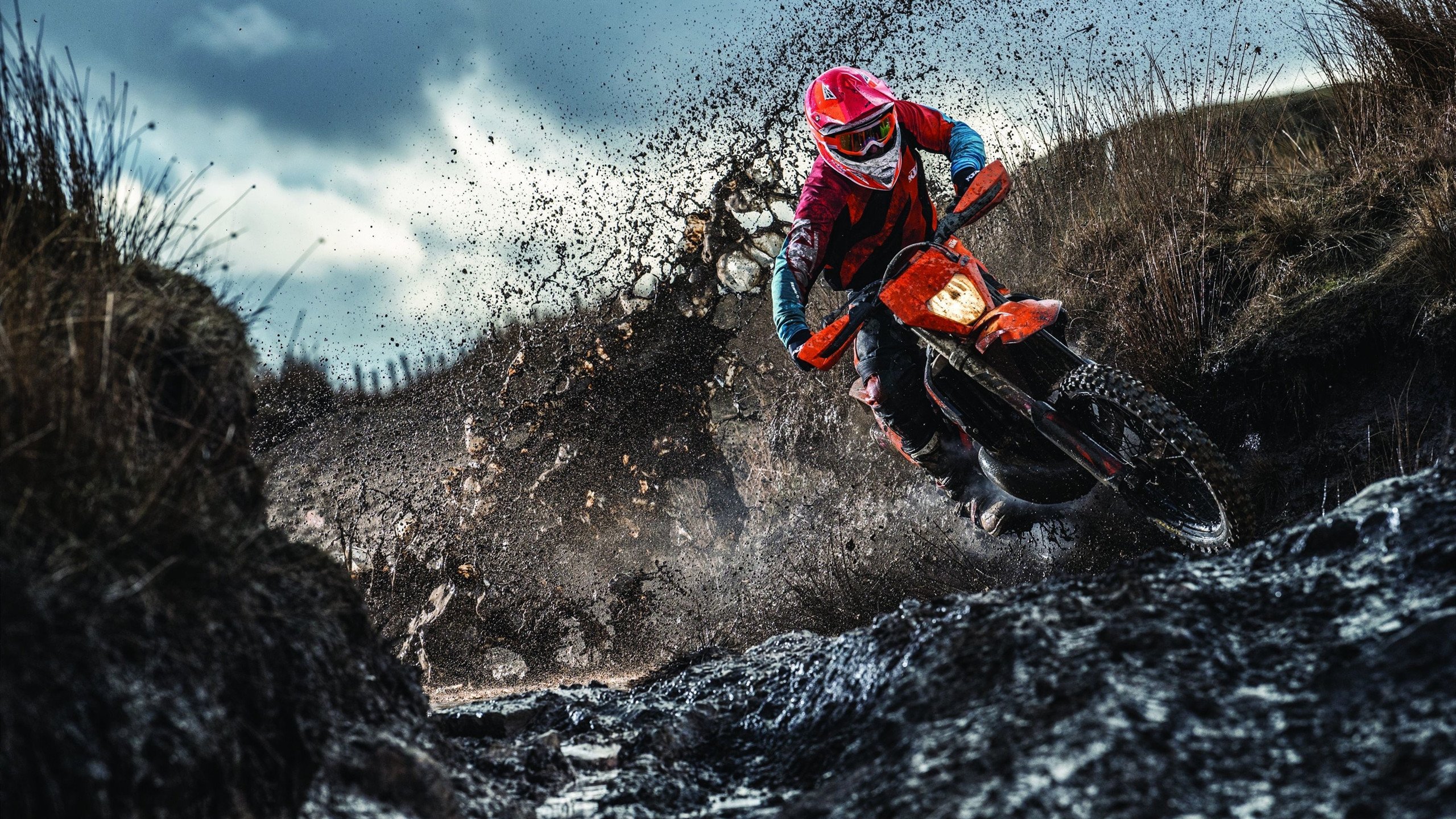 维尼修斯爆发，那不勒斯一波带走埃及，足球如何成为新殖民叙事？